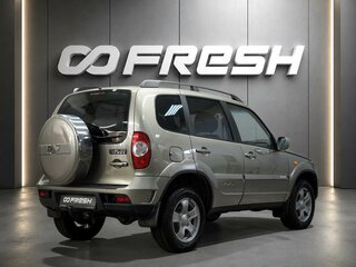 2011 Chevrolet Niva I Рестайлинг, коричневый, 560000 рублей, вид 2