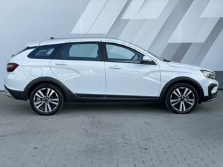 2024 Lada (ВАЗ) Vesta SW Cross I Рестайлинг (NG), белый, 1458000 рублей, вид 4