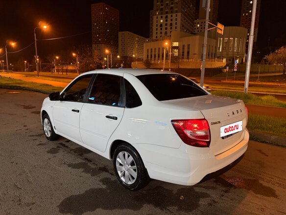 2018 Lada (ВАЗ) Granta I Рестайлинг, белый, 600000 рублей - вид 5