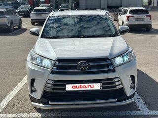 2019 Toyota Highlander III (XU50) Рестайлинг, белый, 3700000 рублей, вид 2