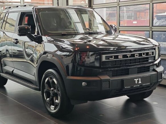 2026 Jetour T1, чёрный, 4199900 рублей - вид 1