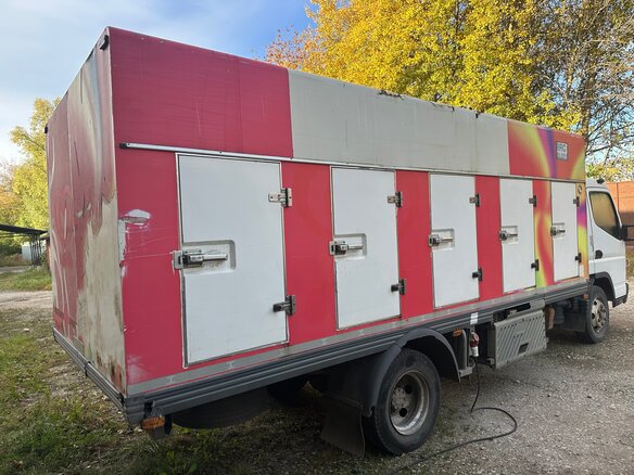 2013 Fuso (Mitsubishi) Canter, белый, 1290000 рублей - вид 2