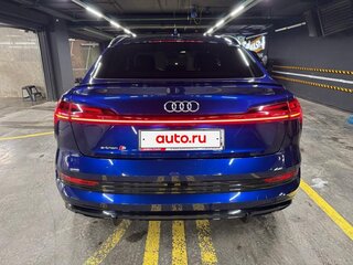 2021 Audi e-tron S Sportback, синий, 7500000 рублей, вид 5