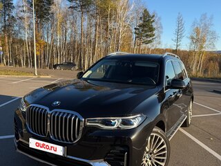 2022 BMW X7 40i I (G07), чёрный, 10200000 рублей, вид 2