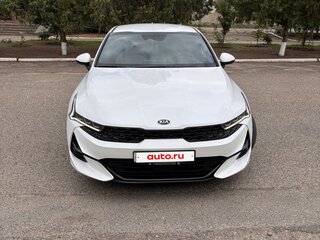 2020 Kia K5 III, белый, 3100000 рублей, вид 3