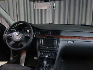 2011 Skoda Superb II, чёрный, 999000 рублей, вид 5