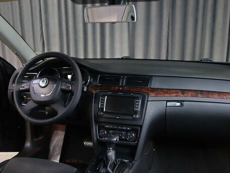 2011 Skoda Superb II, чёрный, 999000 рублей, вид 5