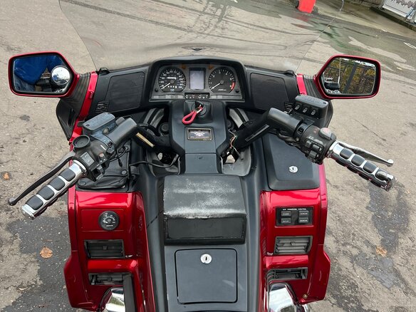 1999 Honda GL 1500 Gold Wing, красный, 650000 рублей - вид 4