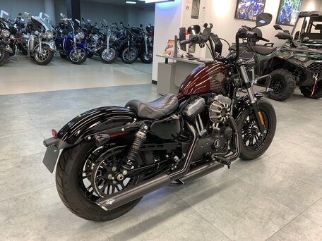 2017 Harley-Davidson Forty-Eight, красный, 1370000 рублей, вид 5
