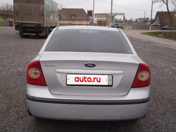 2005 Ford Focus I Рестайлинг, серебристый, 307000 рублей - вид 2