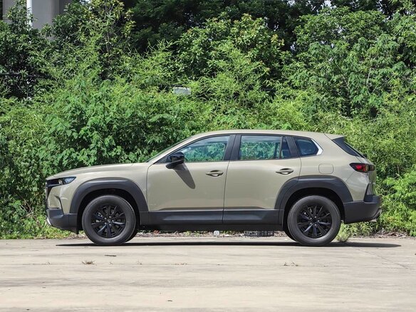 2026 Mazda CX-50, зелёный - вид 3
