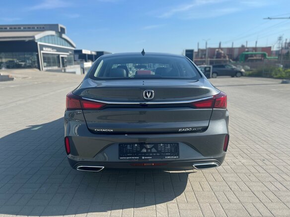 2025 Changan Eado Plus I, серый, 2739900 рублей - вид 5