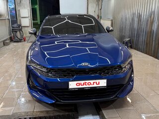 2021 Kia K5 III, синий, 2600000 рублей, вид 3
