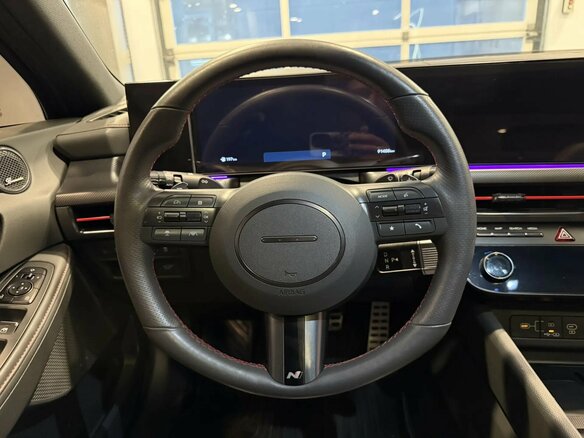 2024 Hyundai Sonata N-Line VIII (DN8) Рестайлинг, чёрный, 3640000 рублей - вид 19