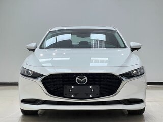 2022 Mazda 3 Axela IV (BP), белый, 1900000 рублей, вид 2