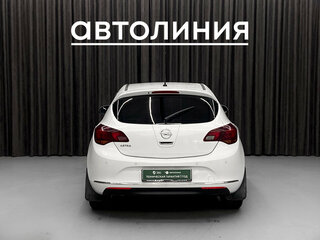 2014 Opel Astra J Рестайлинг, белый, 700000 рублей, вид 5