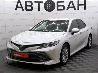 2018 Toyota Camry VIII (XV70), белый, 2950000 рублей, вид 1