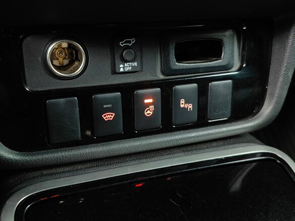 2018 Mitsubishi Outlander III Рестайлинг 2, серебристый, 1848000 рублей - вид 23
