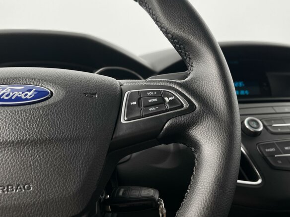 2015 Ford Focus III Рестайлинг, белый, 985000 рублей - вид 14