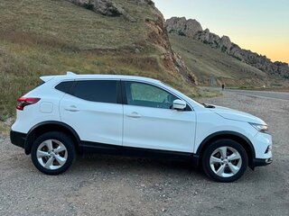 2019 Nissan Qashqai II Рестайлинг, белый, 1300000 рублей, вид 5