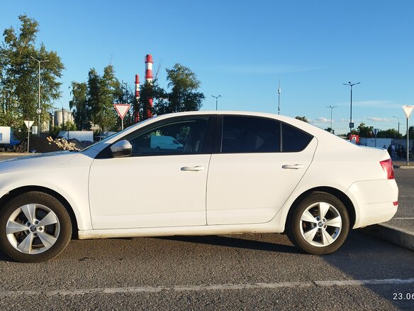 2013 Skoda Octavia III (A7), белый, 1080000 рублей - вид 7