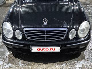 2003 Mercedes-Benz E-Класс 200 III (W211, S211), чёрный, 600000 рублей, вид 4