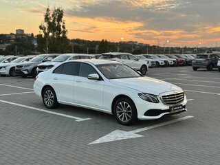 2018 Mercedes-Benz E-Класс 200 V (W213, S213, C238), белый, 1800000 рублей, вид 1