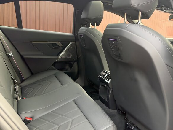 2026 BMW 5 серии 520d xDrive VIII (G60/G61/G68), чёрный, 9300000 рублей - вид 33