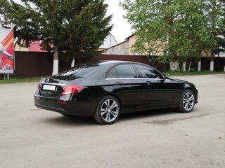 2020 Mercedes-Benz E-Класс 200 d V (W213, S213, C238), чёрный, 3500000 рублей, вид 3