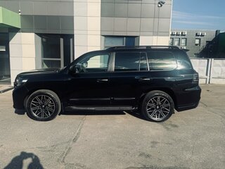2013 Toyota Land Cruiser 200 Series Рестайлинг 1, чёрный, 6500000 рублей, вид 4