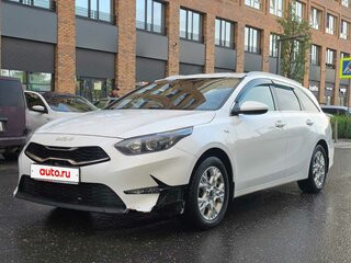 2022 Kia Ceed III Рестайлинг, белый, 1750000 рублей, вид 2