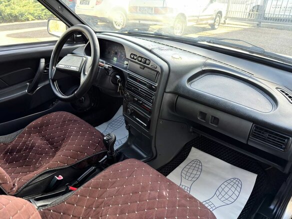 2005 Lada (ВАЗ) 2114, серебристый, 130000 рублей - вид 13