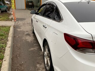 2019 Hyundai Sonata VII (LF) Рестайлинг, белый, 1899000 рублей, вид 5