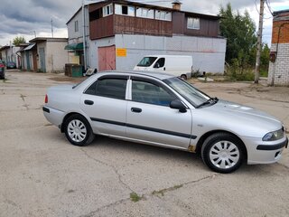 2003 Mitsubishi Carisma I Рестайлинг, серебристый, 190000 рублей, вид 4