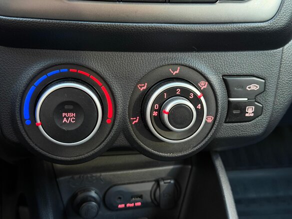 2014 Kia Rio 5-speed III, голубой - вид 22