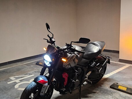 2020 Triumph Trident 660, серый, 650000 рублей, вид 3