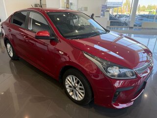 2019 Kia Rio IV, красный, 1449900 рублей, вид 3