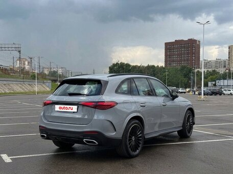 2026 Mercedes-Benz GLC 300 II (X254), серый, 9150000 рублей, вид 4