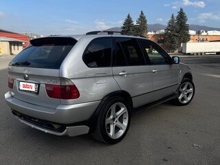 2001 BMW X5 4.6is I (E53), серебристый, 720000 рублей, вид 4