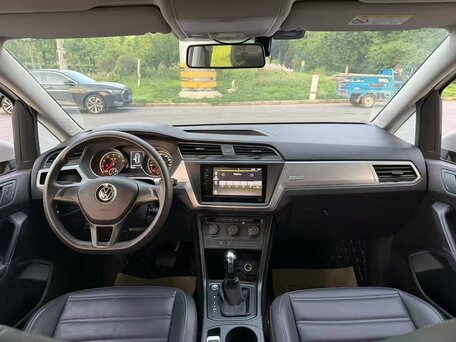 2022 Volkswagen Touran L II, белый, 1320000 рублей, вид 5