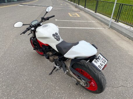 2015 Ducati Monster 821, белый, 700000 рублей, вид 5