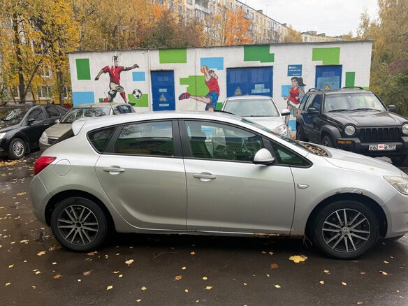 2012 Opel Astra J Рестайлинг, серый, 650000 рублей - вид 1