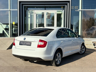 2017 Skoda Rapid I, белый, 1115000 рублей, вид 4
