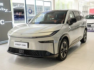 2026 Toyota bZ3X 50 kWh, серебристый, 2635000 рублей, вид 1