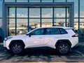 2026 Toyota RAV4 VI (XA60), белый - вид 9