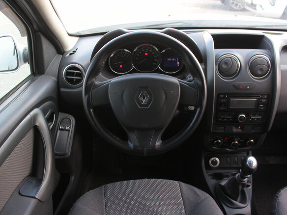 2015 Renault Duster I Рестайлинг, серебристый, 965000 рублей - вид 16