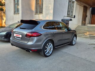 2010 Porsche Cayenne I Рестайлинг (957), серый, 2300000 рублей, вид 2