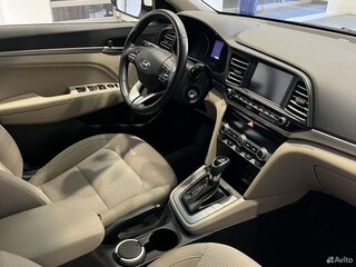 2019 Hyundai Elantra VI (AD) Рестайлинг, белый, 1550000 рублей, вид 5