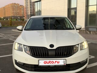 2019 Skoda Octavia III (A7) Рестайлинг, белый, 1100000 рублей, вид 2