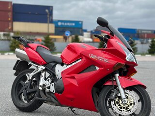 2002 Honda VFR 800, красный, 490000 рублей, вид 1